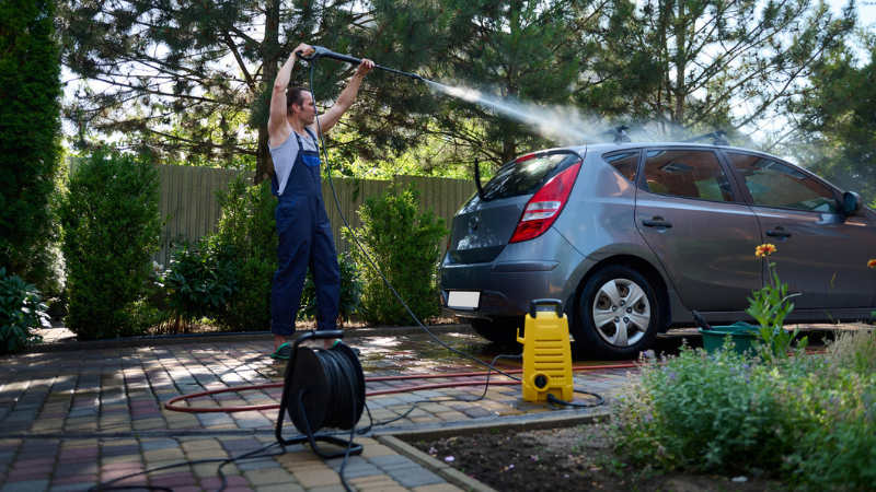 auto wassen met hogedrukreiniger